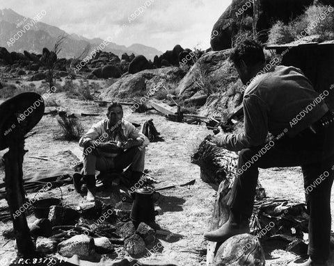 Randolph Scott, Richard Boone film The Tall T - 11033-019
