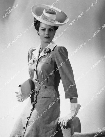 beautiful Jane Randolph fashion portrait - 11041-001