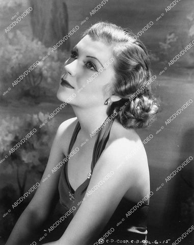 beautiful Lucille Lund portrait - 11042-033