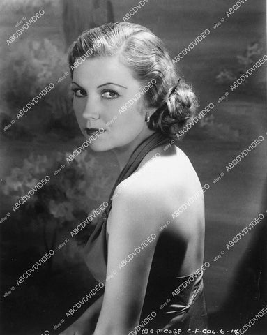 beautiful Lucille Lund portrait - 11042-034