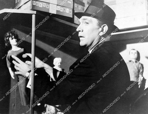Robert Alda film The Devil's Hand - 11043-035