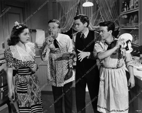 Leo Gorcey Dorothy Morris Ray MacDonald Down in San Diego 1186-03 1186 ...
