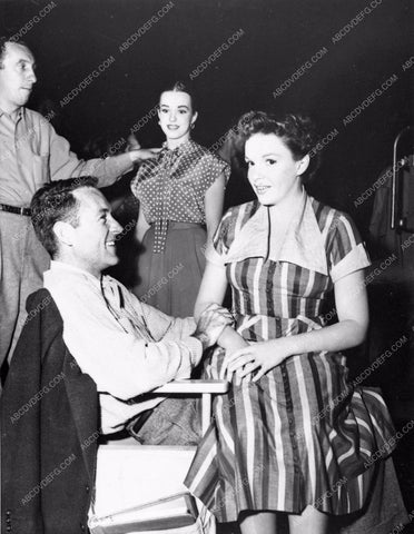 Judy Garland behind the scenes MGM Studios 2-01