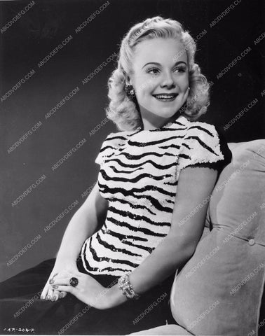 Sonja Henie cute portrait 74-02