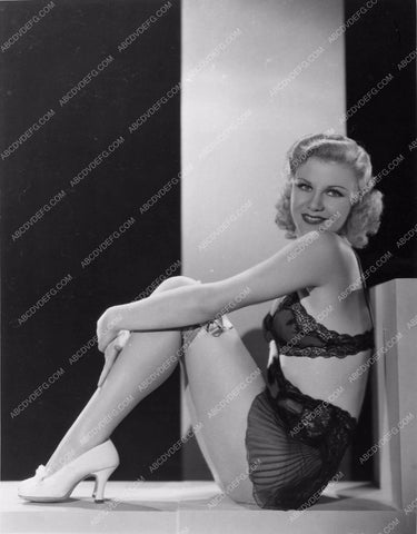Ginger Rogers leg art 120-01