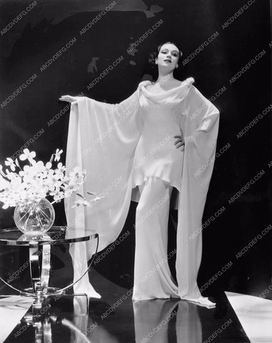 Dolores Del Rio Maria Candelaria portrait 197-08