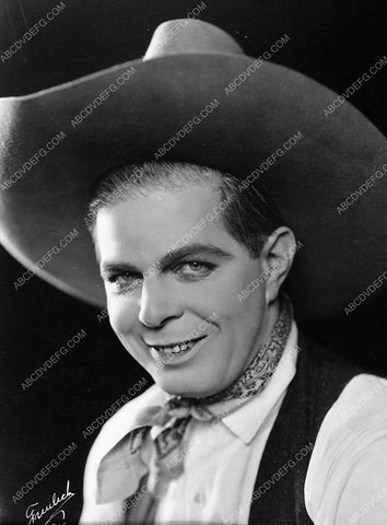 Hoot Gibson portrait silent film Headin' West 330-13