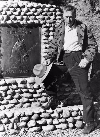 William S. Hart at burial sight of his horse Pinto Pony Fritz 330-23