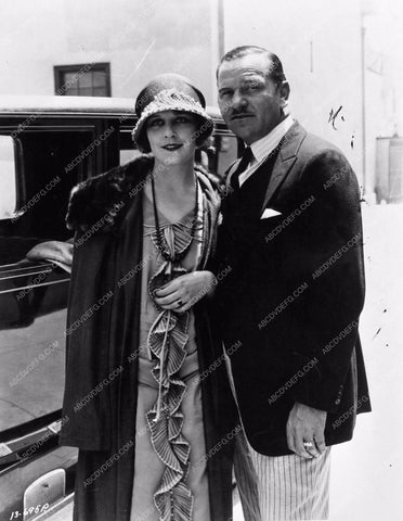 Wallace Beery and daughter Carol Ann behind the scenes MGM 400-03