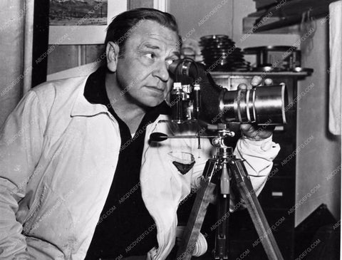 candid Charles Laughton Elsa Lanchester Alexander Korda out for evening 400-07