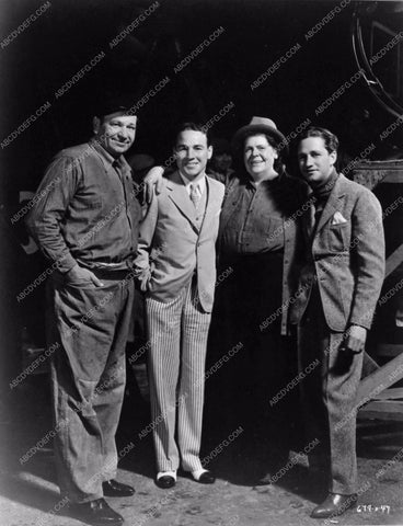 news photo British actor Charles Laughton 400-08