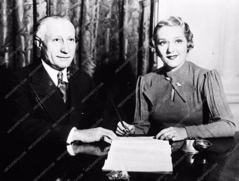 news photo Adolph Zukor and I don't know who 400-21