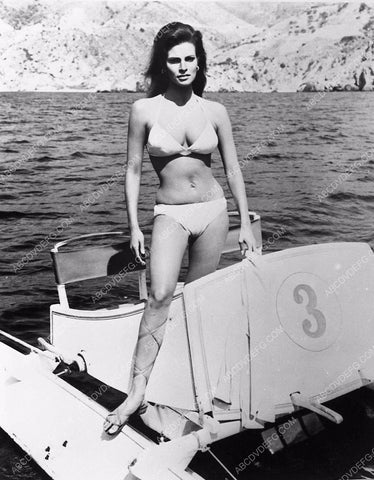 sexy Raquel Welch goes for boat ride film Fathom 410-22