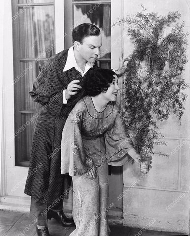 George Burns Gracie Allen watering the plants 425-19