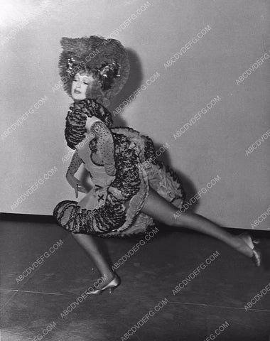 Jeanette MacDonald dance rehearsel and stretching film Broadway Serenade 455-11