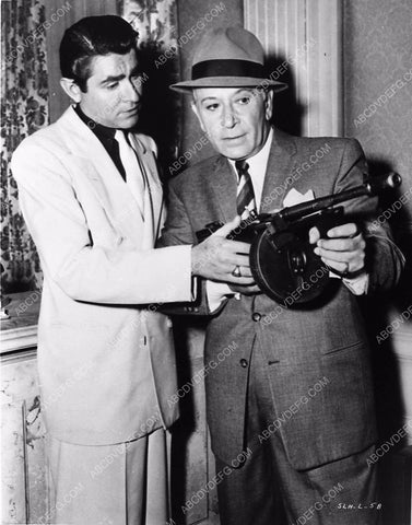 George Raft shows Ray Danton how to wield the Tommy Gun 475-13