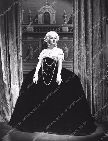 beautiful Dolores Del Rio film Madame Du Barry 489-10