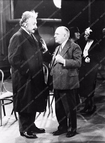 cool candid photo of Albert Einstein with Universal Studios Carl Laemmle 502-03