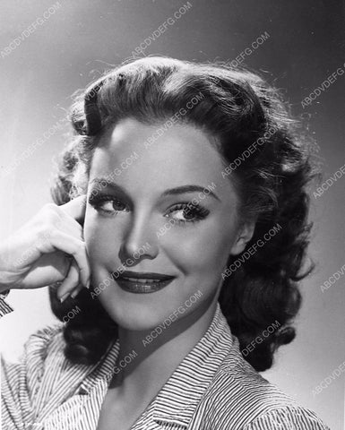 great Mayo Methot portrait 511-13