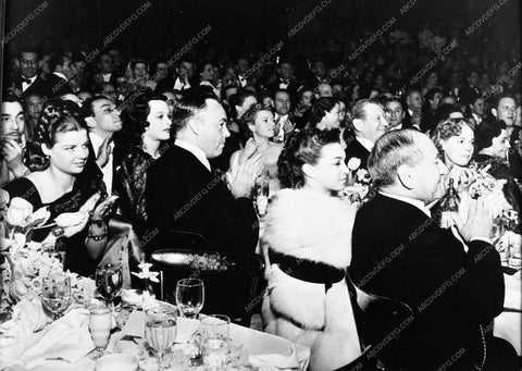 candid photo Cesar Romero Ann Sheridan Gregory Ratoff Hedy Lamarr Spencer Tracy dining out 561-15