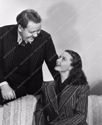 Vivien Leigh & Charles Laughton Sidewalks of London 563-34