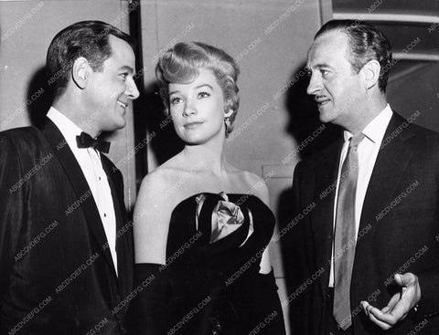 candid Gig Young Shirley MacLaine David Niven film Ask Any Girl 593-01