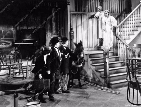 Stan Laurel Oliver Hardy film Way Out West 667-18