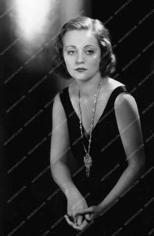 Tallulah Bankhead beautiful portrait 669-25