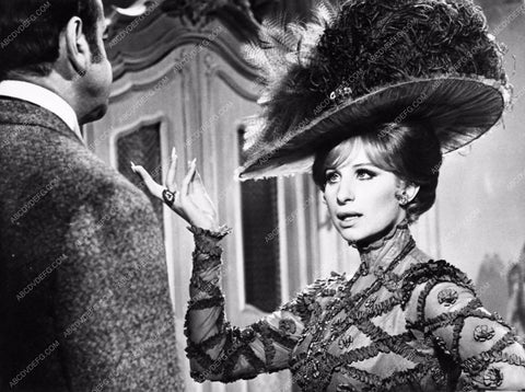 Barbra Streisand Hello Dolly 682-14