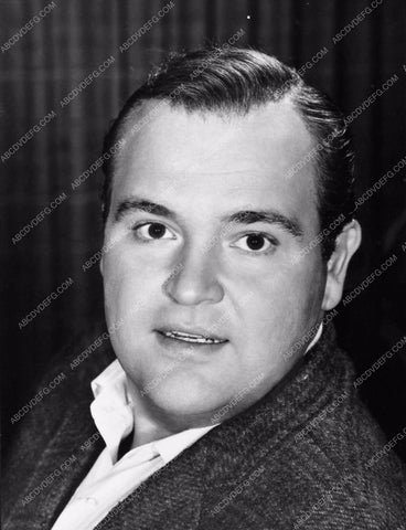 portrait Dom Deluise Show TV 682-22