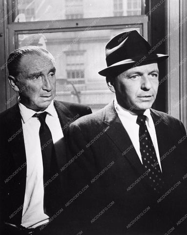 Frank Sinatra The Detective 690-34