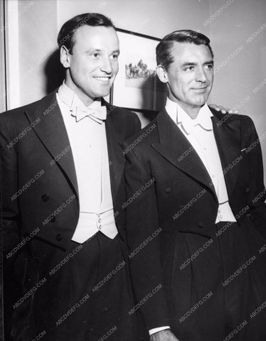 super candid of Richard Anderson and Cary Grant 711-13