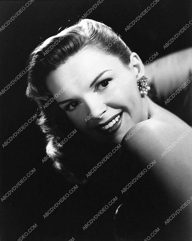 Judy Garland beautiful bare shoulders portrait 719-33