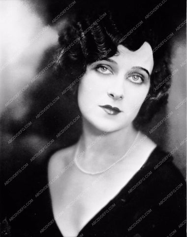 Dorothy Revier pre code portrait 725-11