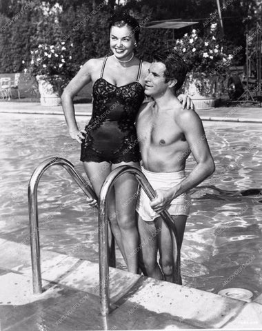 candid Esther Williams shirtless Fernando Lamas Dangerous When Wet 725-36