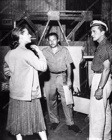 Eleanor Parker Kirk Douglas Edward Lewis producer behind the scenes 726-06