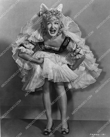 funny girl Betty Hutton comedic pose 734-28