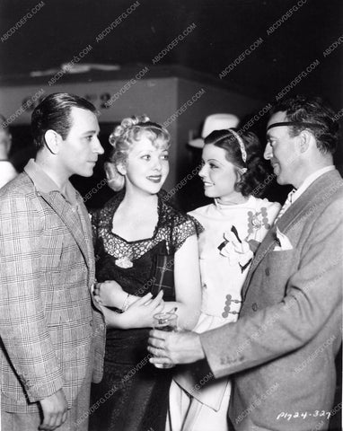 candid Hollywood George Raft Ida Lupino Frances Langford director Raoul Walsh 735-18