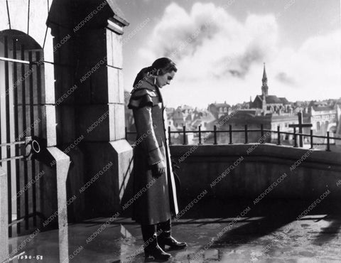 thoughtful Tyrone Power in a scene from Marie Antoinette 738-11