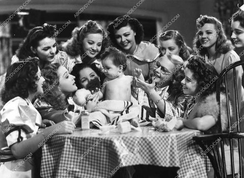 Bonita Granville Diana Lewis Martha O'Driscoll and cast film Forty Little Mothers 739-01