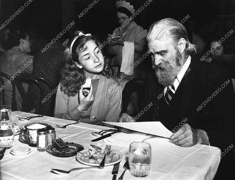 candid Bonita Granville Gabby Hayes in studio commissary 739-33