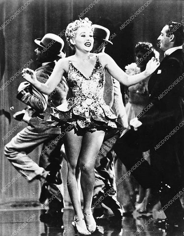 Betty Grable dancing away film Diamond Horseshoe 745-10