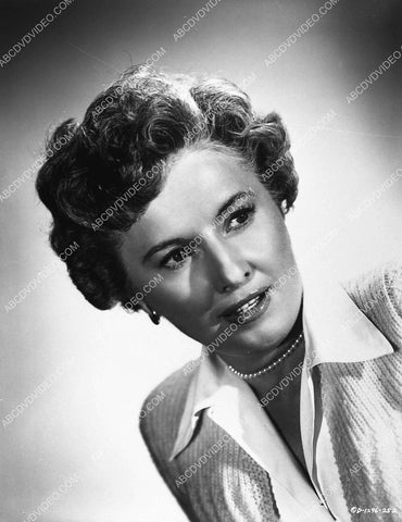 Barbara Stanwyck portrait 755-33