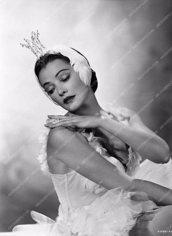 Gene Tierney as ballerina film Never Let Me Go 763-27