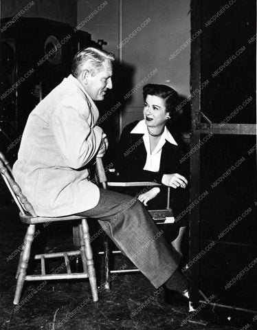 candid Spencer Tracy Joan Bennett behind the scenes MGM 764-12