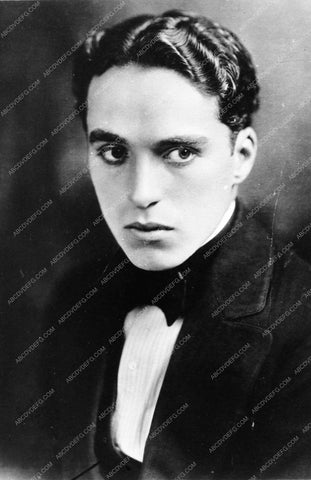 very early Charlie Chaplin portrait 781-26