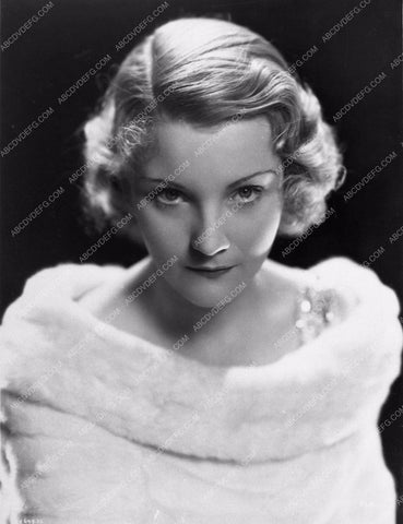 beautiful portrait Helen Chandler in white fur 807-25