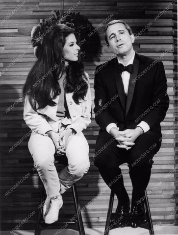 Bobbie Gentry sits down on The Perry Como Show TV photo 835-16