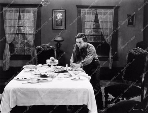 Buster Keaton silent film comedian from The General 891-09