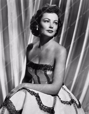 Gene Tierney portrait in strapless dress beautiful 891-30